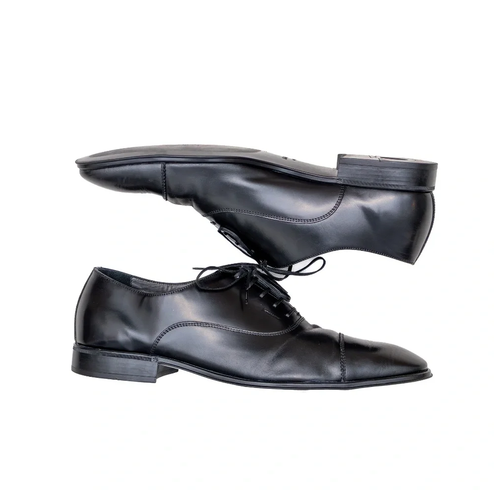 Salvatore Ferragamo Black‎ Leather Cap-Toe Oxfords – Men’s Size US 9.5D